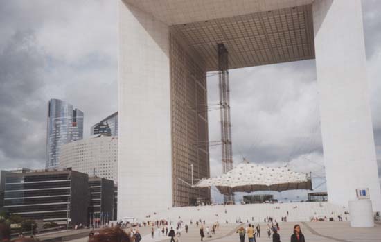 Дефанс - Гигантская Арка (Grande Arche)